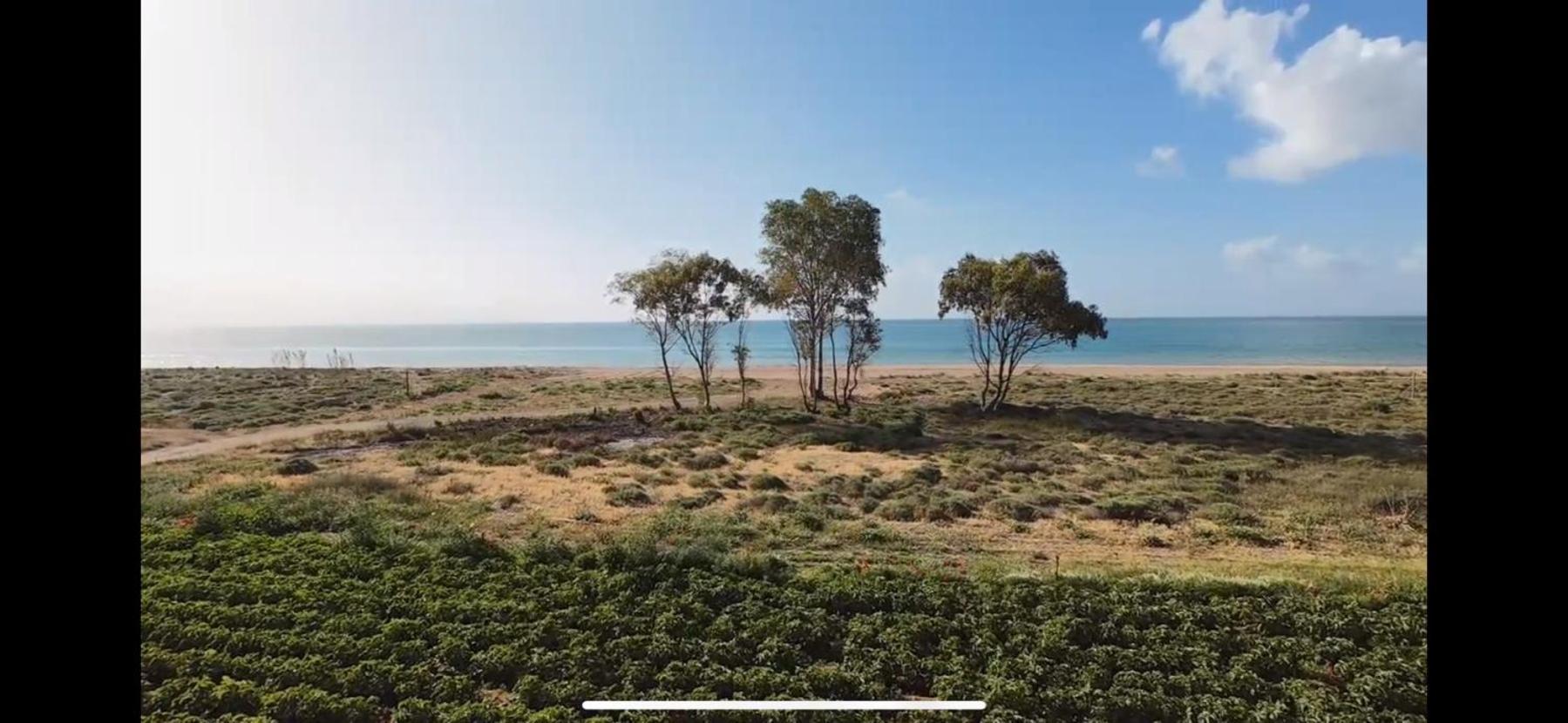 Boho Natural Beachfront Detached House Analipsis  Exterior photo